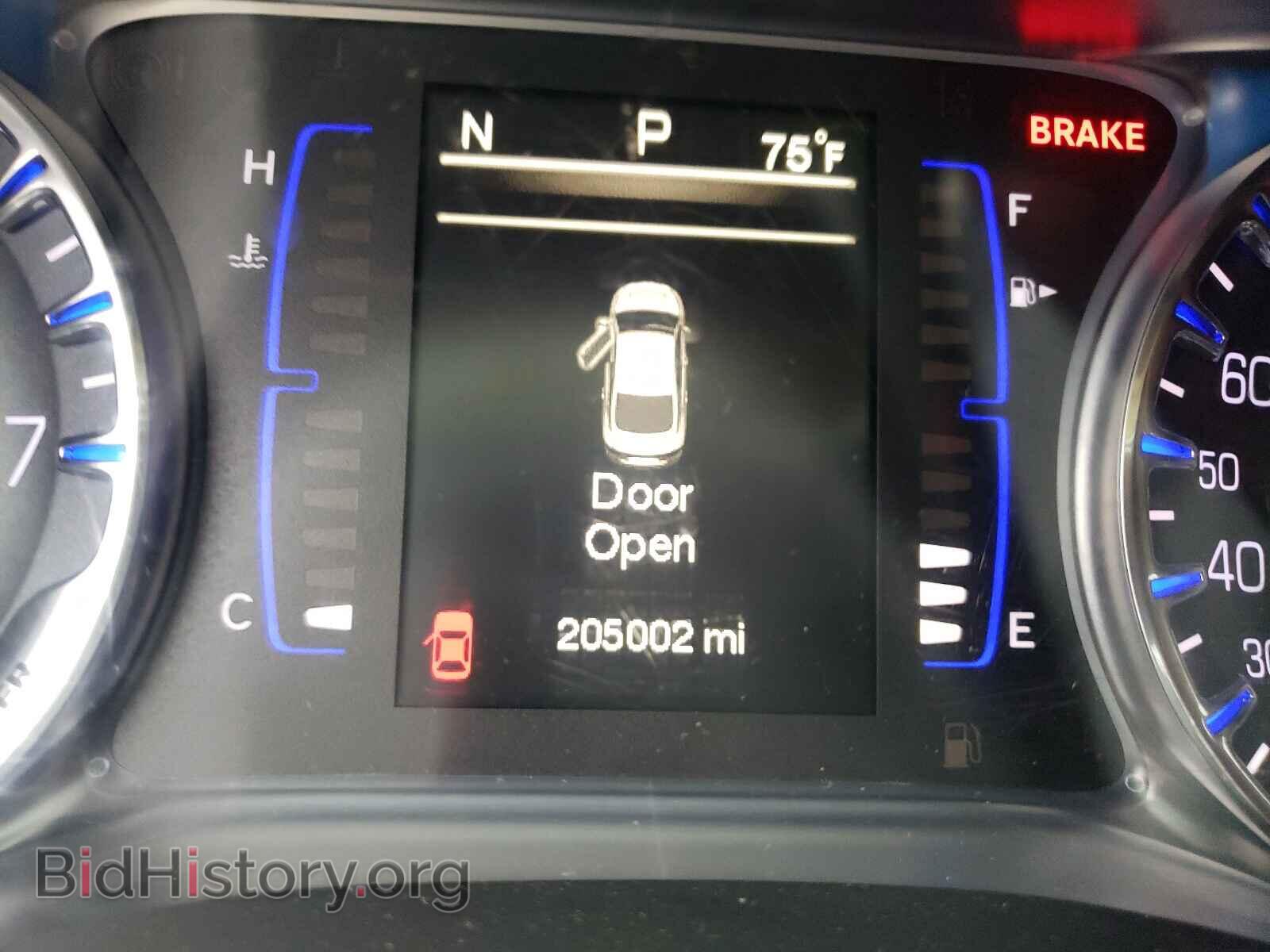 2015 CHRYSLER 200 - VIN: 1C3CCCAB5FN616802 - Фото 8
