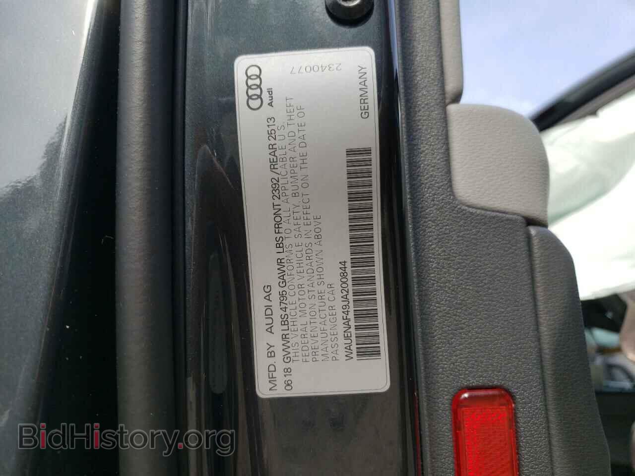 2018 AUDI A4 - VIN: WAUENAF49JA200844 - Photo 10