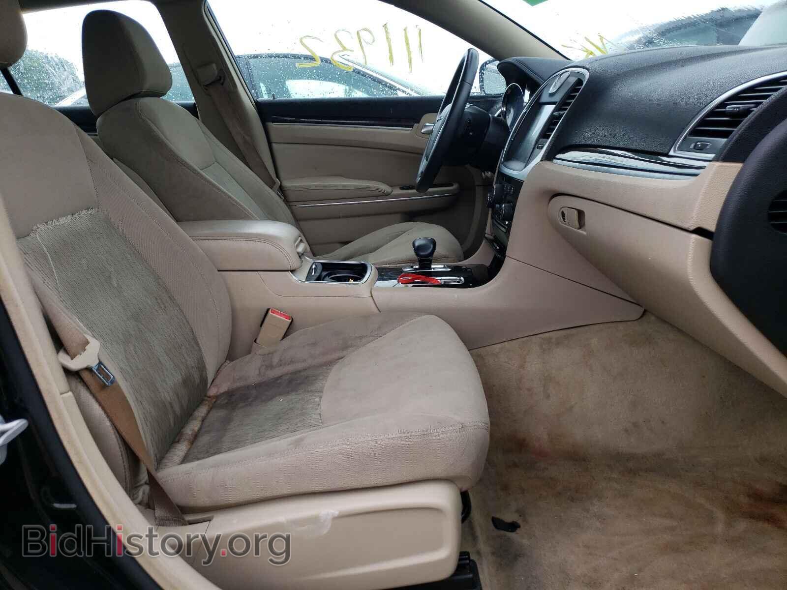 2012 CHRYSLER 300 - VIN: 2C3CCAAG6CH246061 - Фото 5