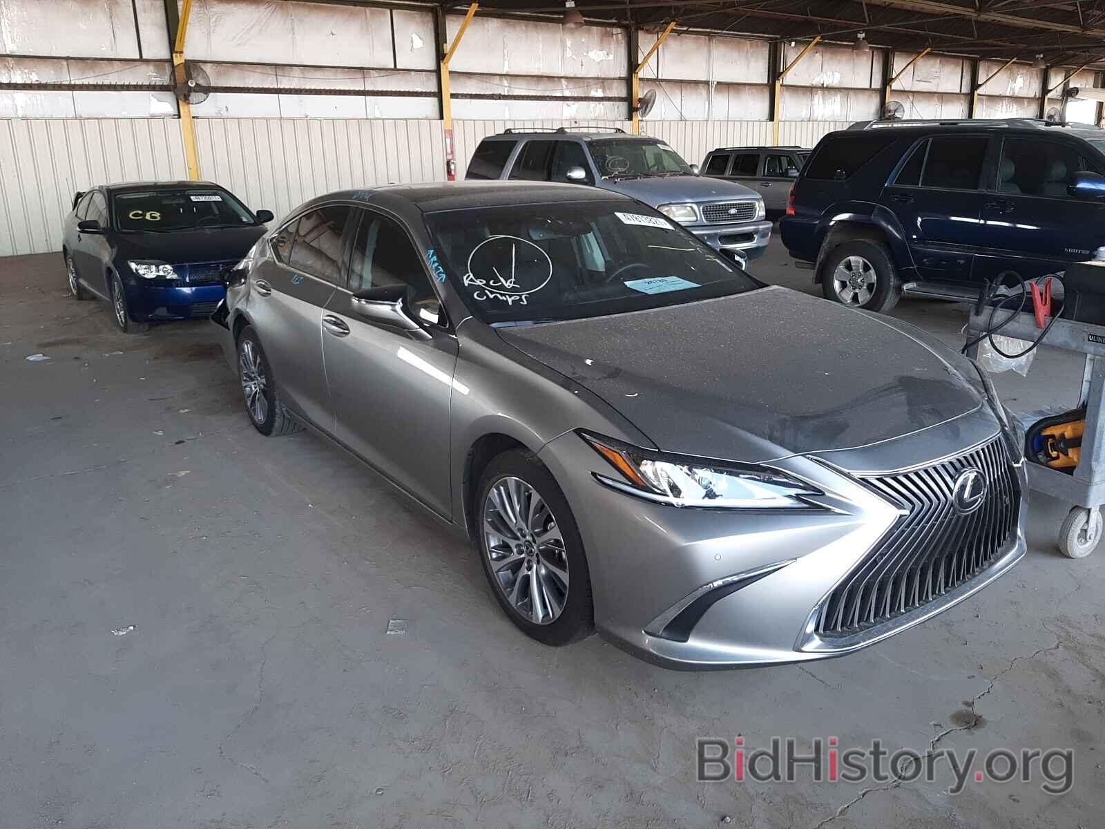 Photo 58ADZ1B19MU082459 - LEXUS ES350 2021