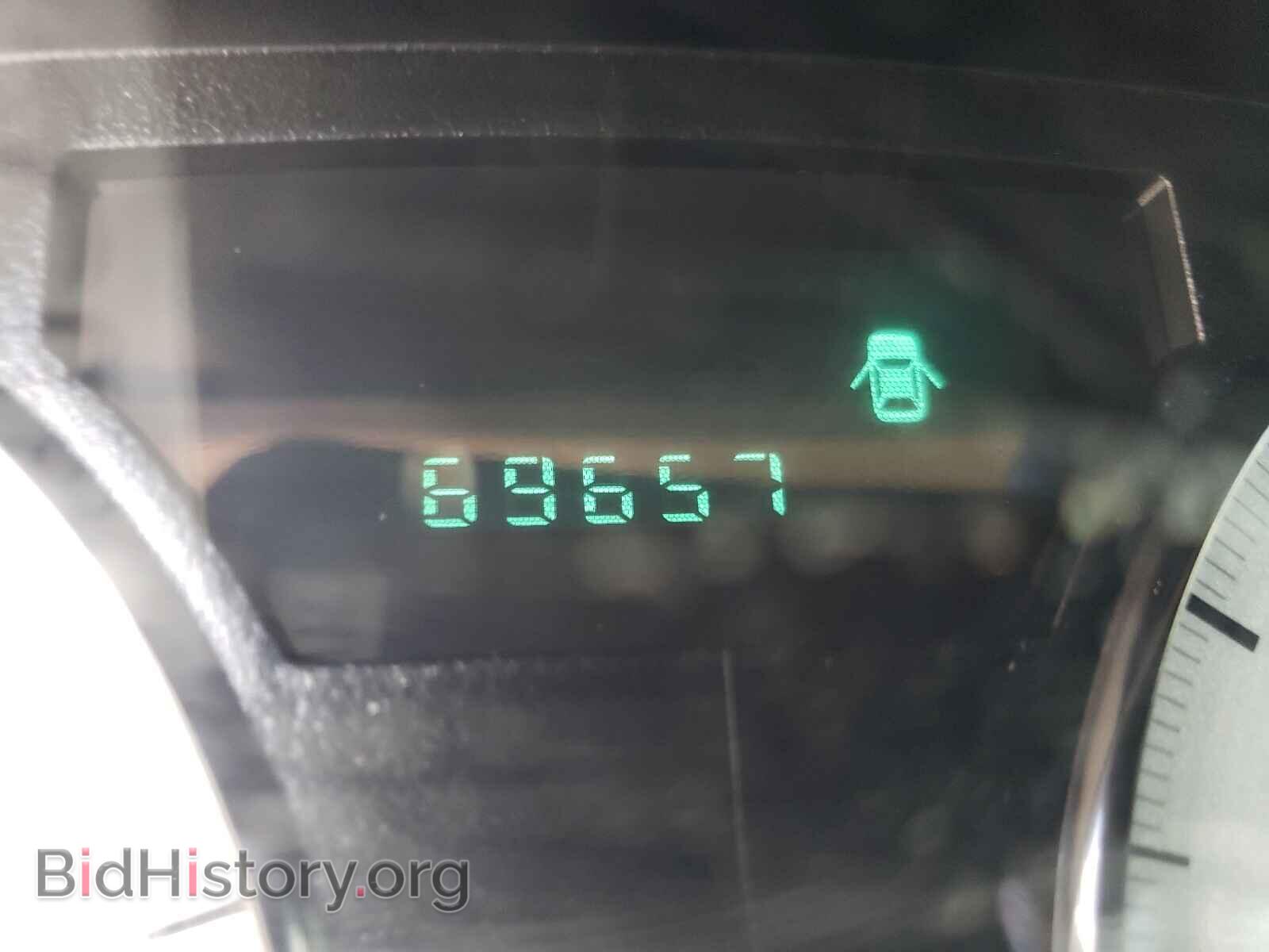 2009 CHRYSLER 300 - VIN: 2C3KA43D19H570811 - Фото 8