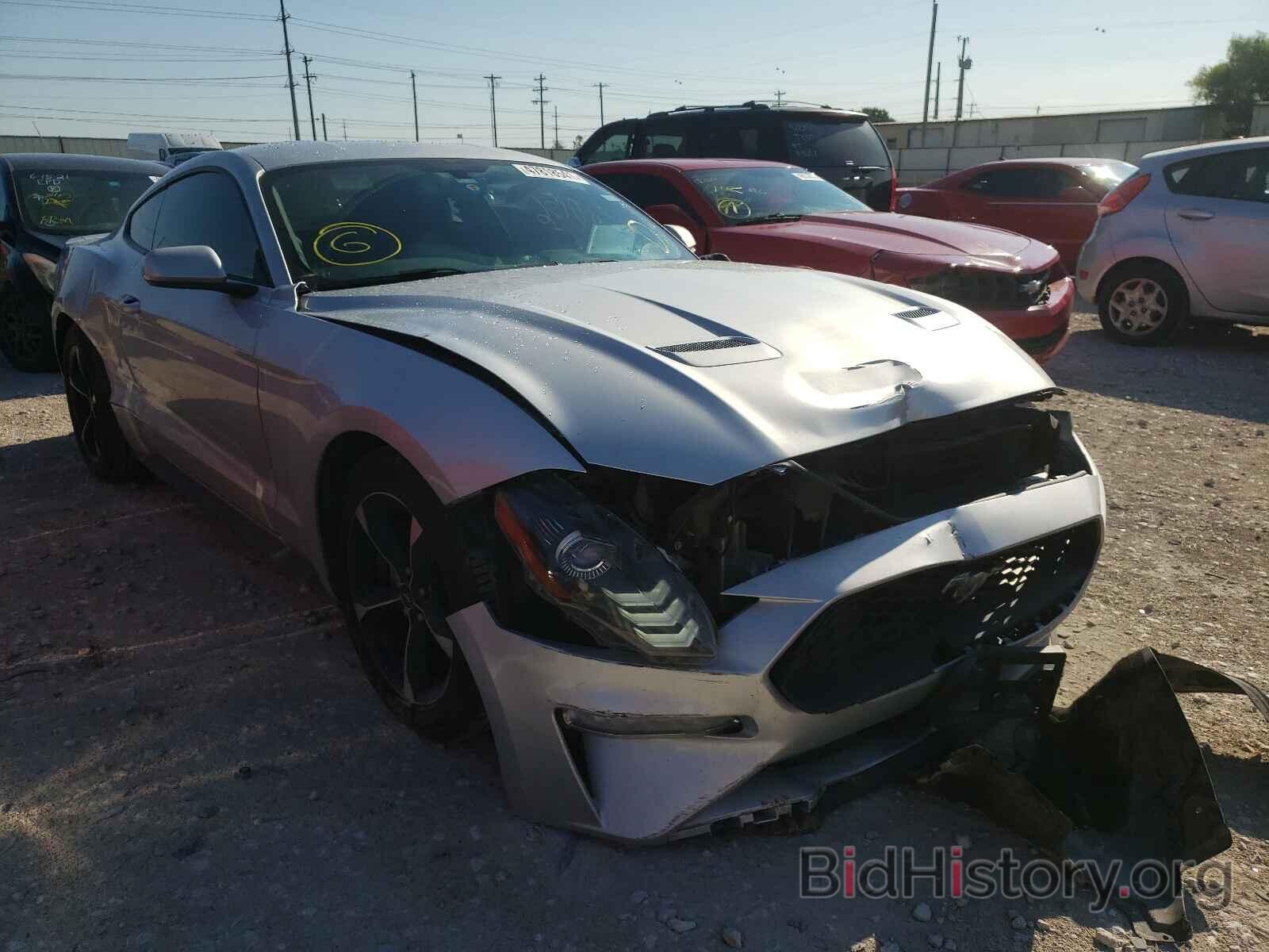 Photo 1FA6P8TH9J5117012 - FORD MUSTANG 2018