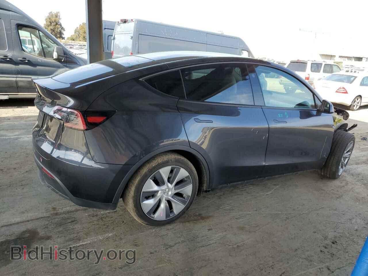 2024 TESLA MODEL Y - VIN: 7SAYGDEE2RF080431 - Фото 3