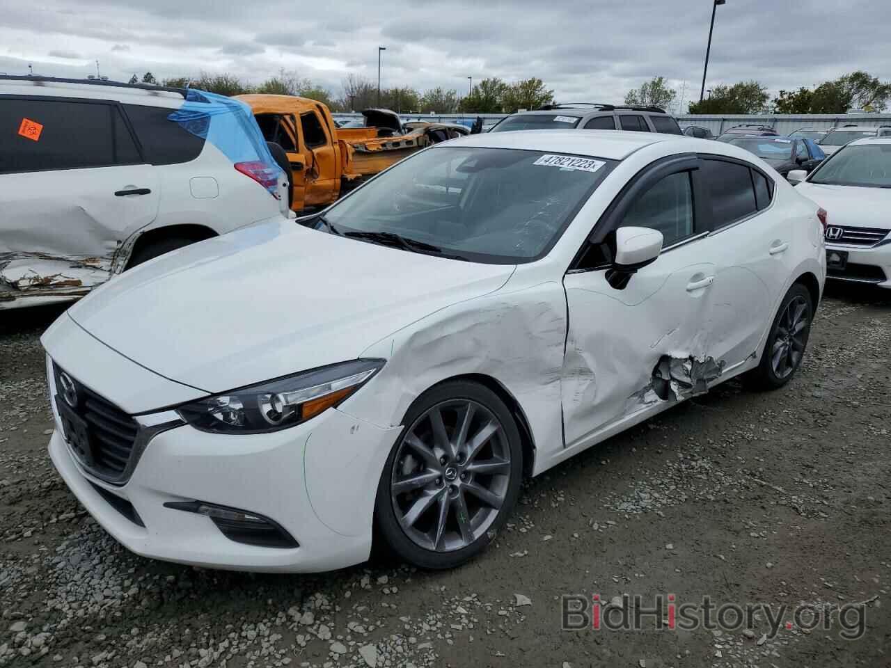 Photo 3MZBN1V30JM185455 - MAZDA 3 2018