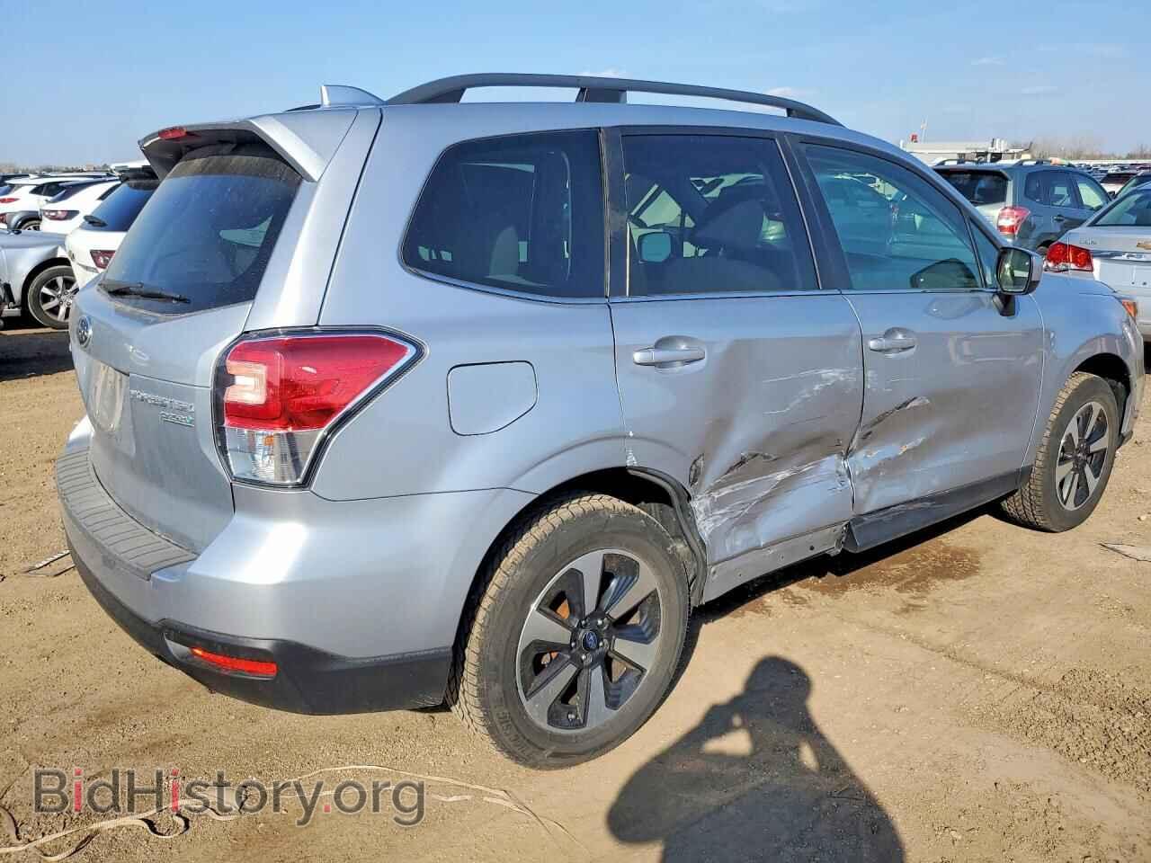 2017 SUBARU FORESTER - VIN: JF2SJAJC7HH466446 - Фото 3