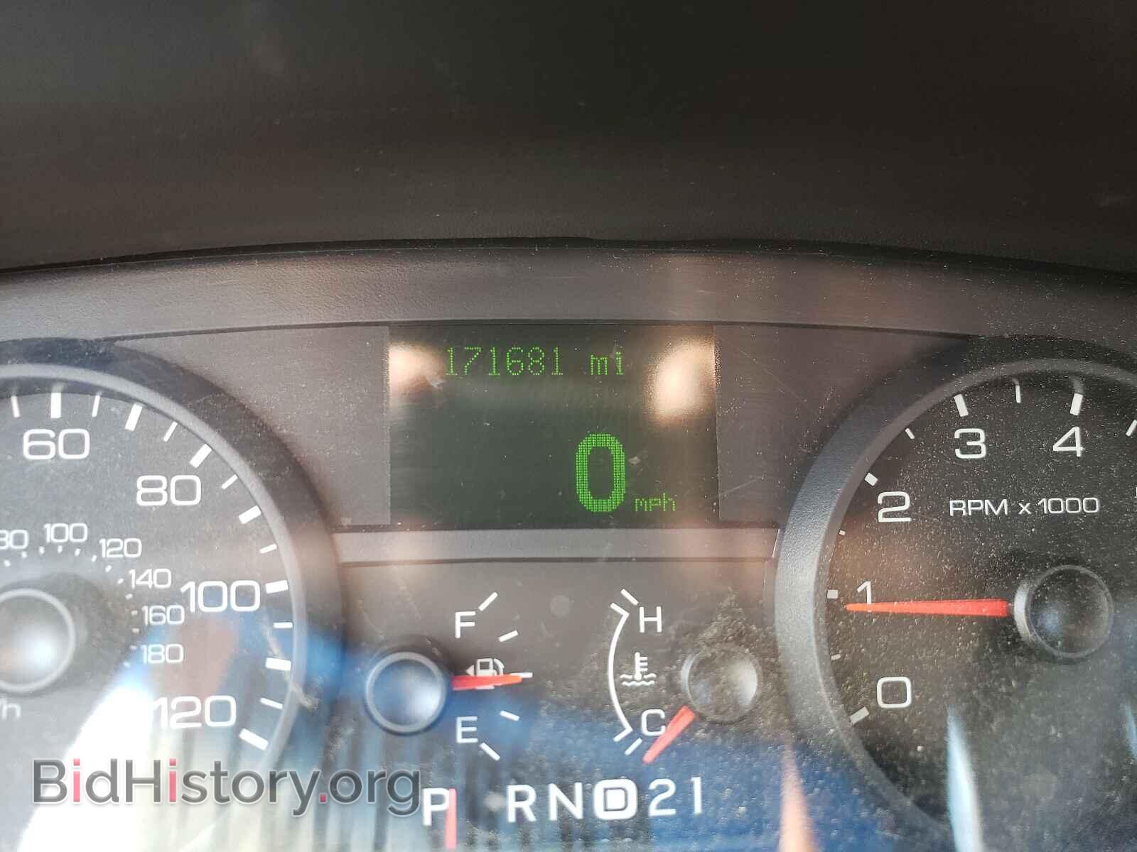 2011 FORD CROWN VIC - VIN: 2FABP7EV0BX130579 - Фото 8