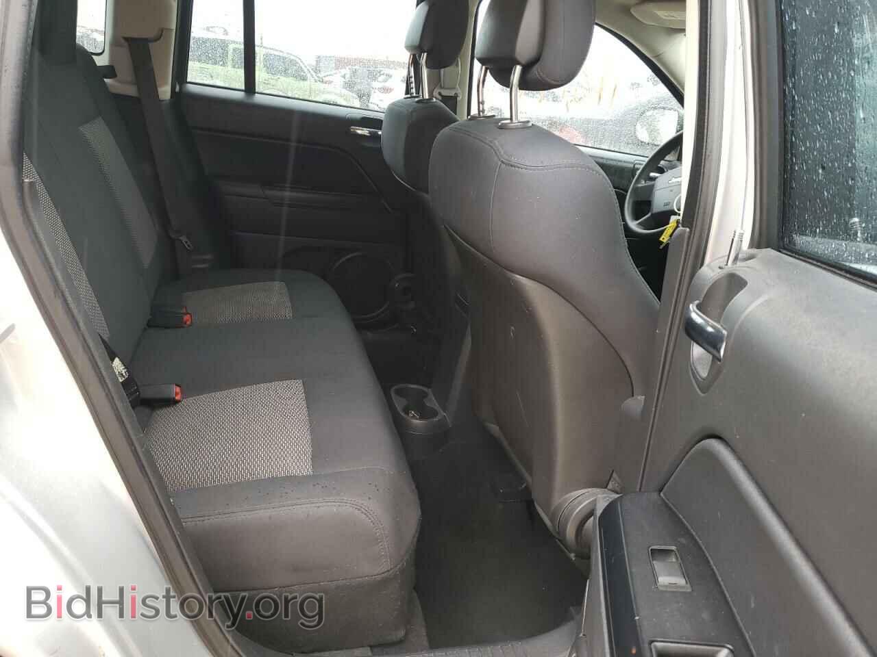 2010 JEEP COMPASS - VIN: 1J4NT4FB4AD549489 - Фото 6