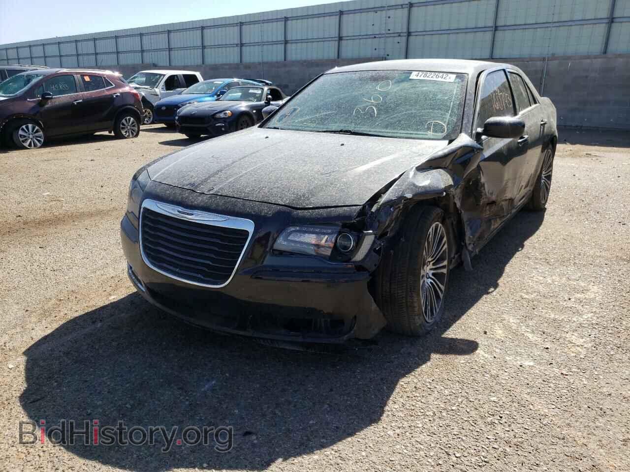 2014 CHRYSLER 300 - VIN: 2C3CCABG2EH203001 - Фото 2