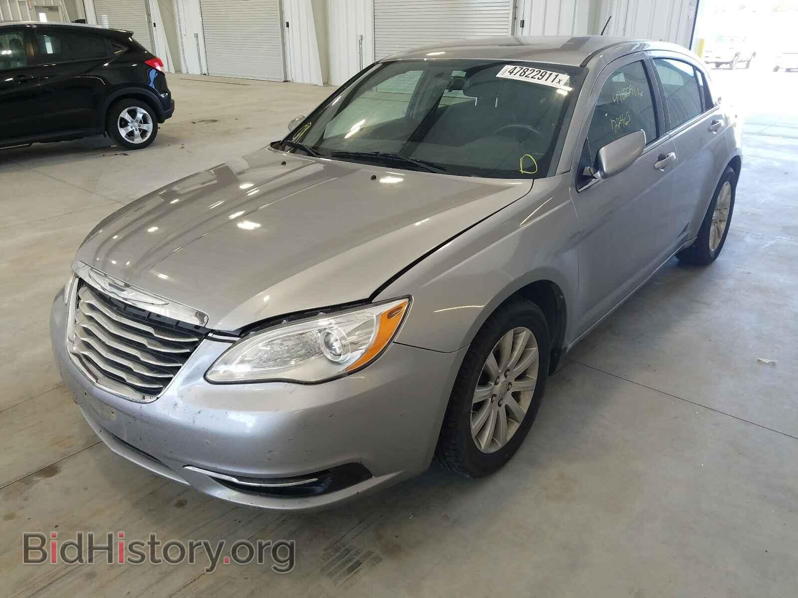 2013 CHRYSLER 200 - VIN: 1C3CCBBG4DN569957 - Фото 2