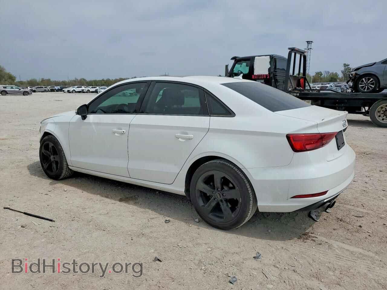 2017 AUDI A3 - VIN: WAUAUGFF5H1072795 - Фото 2