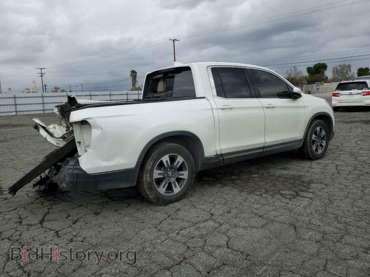 2019 HONDA RIDGELINE - VIN: 5FPYK2F69KB000014 - Фото 3