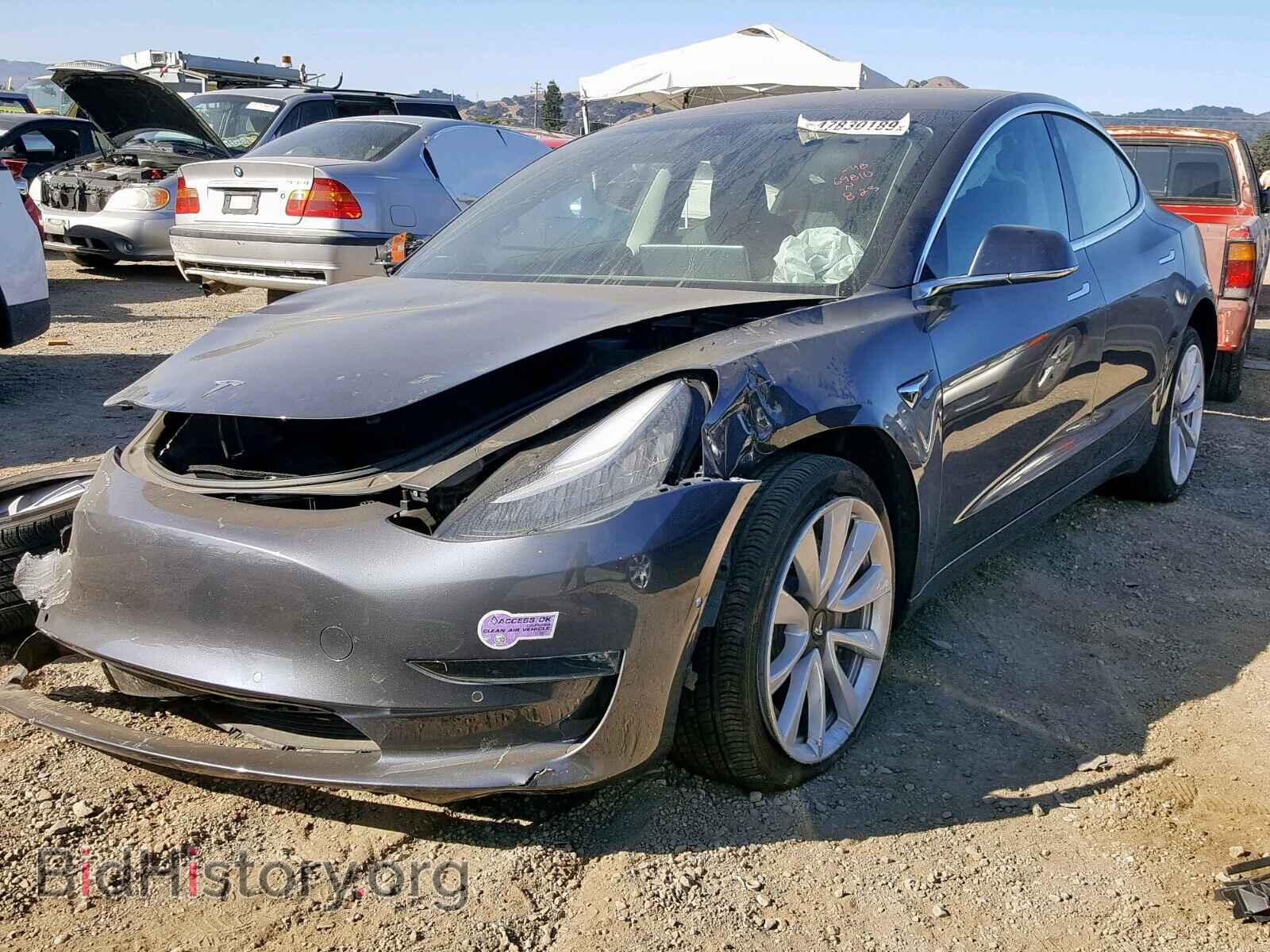 2018 TESLA MODEL 3 - VIN: 5YJ3E1EB4JF145513 - Photo 2