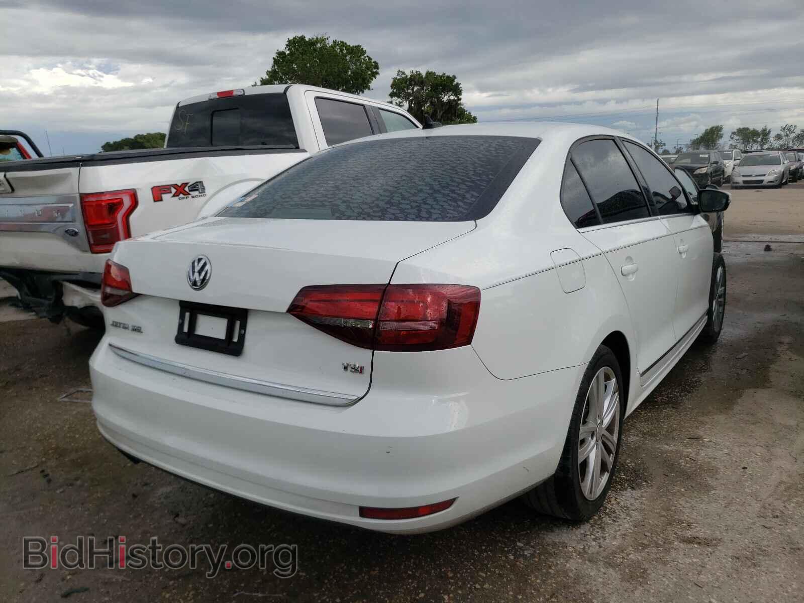 2017 VOLKSWAGEN JETTA - VIN: 3VWL17AJ4HM399186 - Фото 4