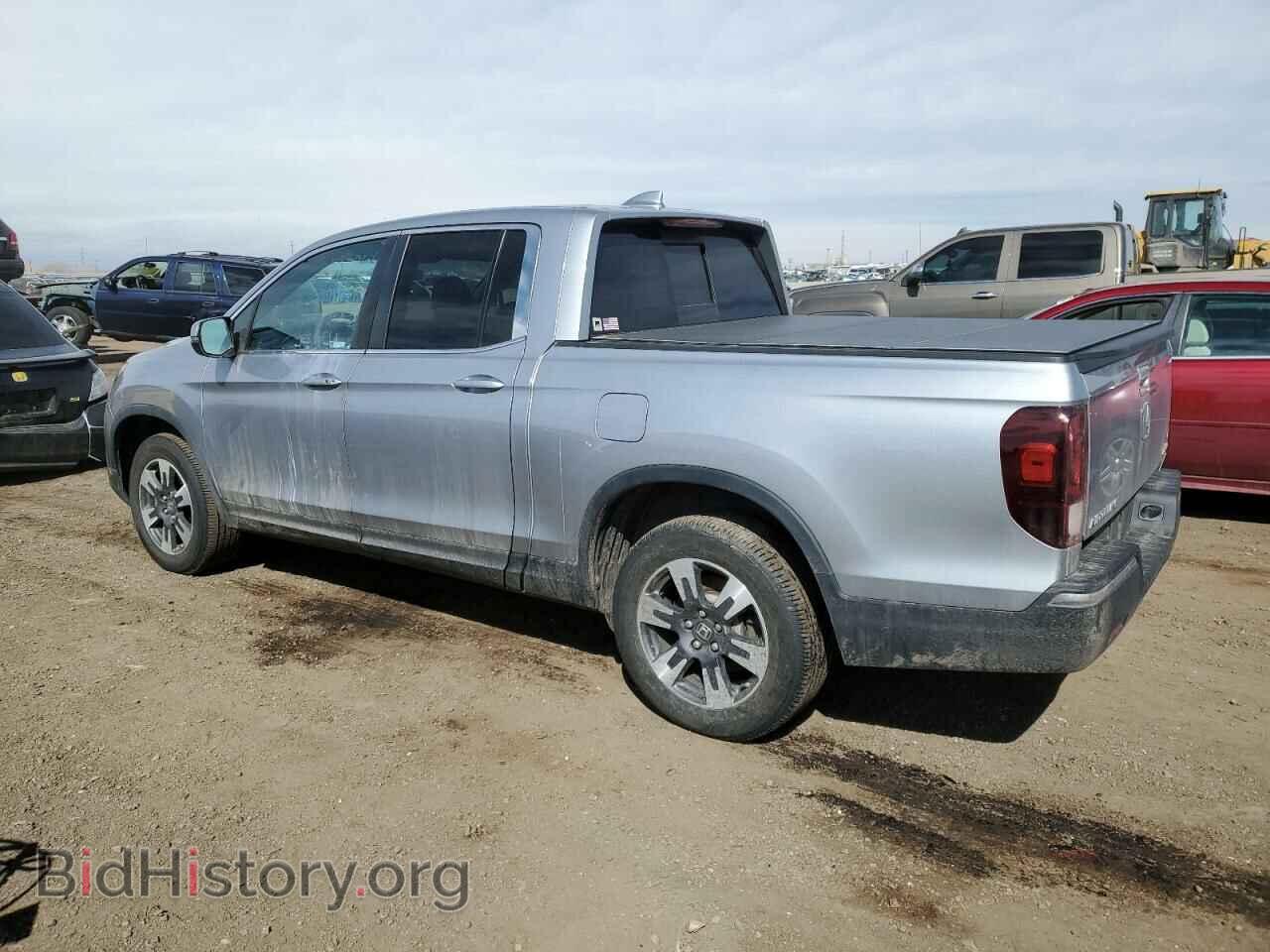 2019 HONDA RIDGELINE - VIN: 5FPYK3F51KB028371 - Фото 2