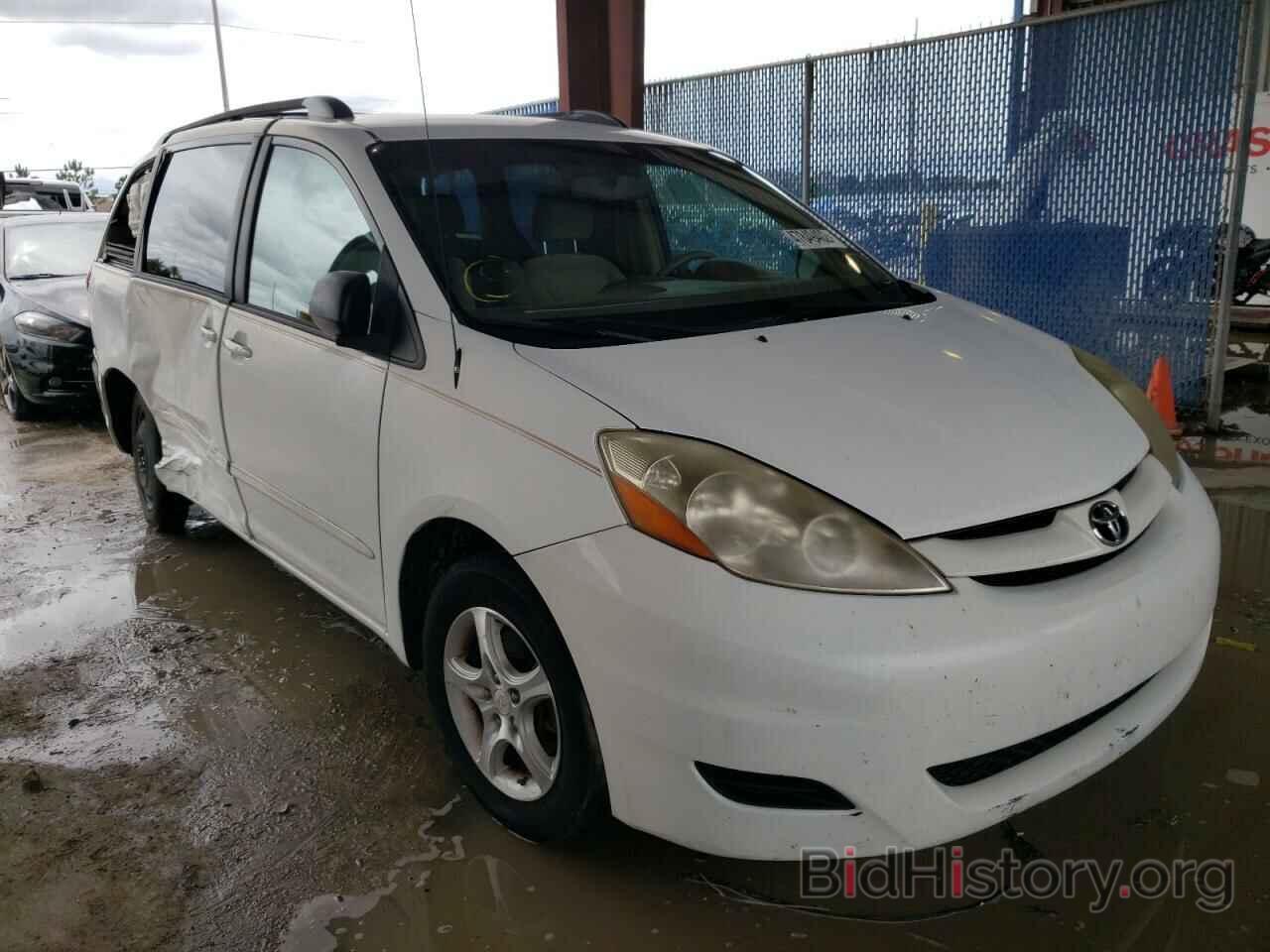 Photo 5TDZK23C38S147585 - TOYOTA SIENNA 2008