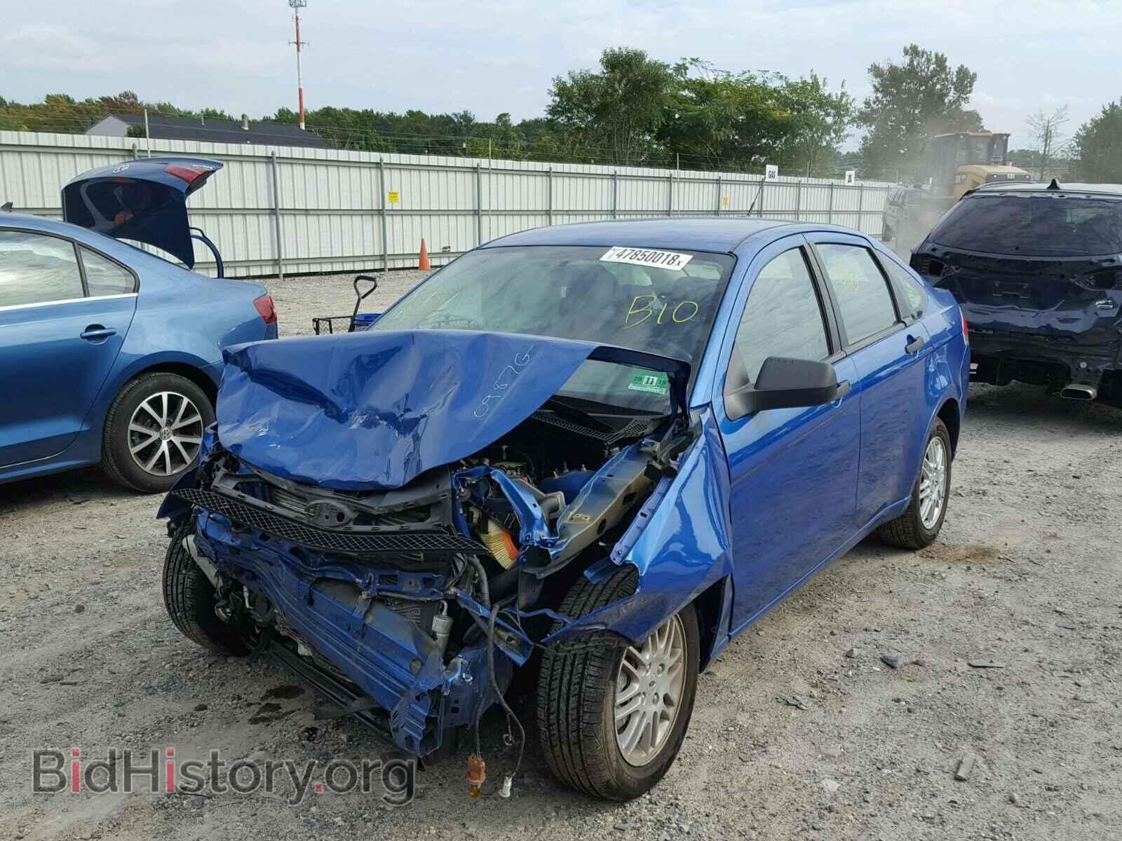 2011 FORD FOCUS - VIN: 1FAHP3FN7BW173121 - Фото 2