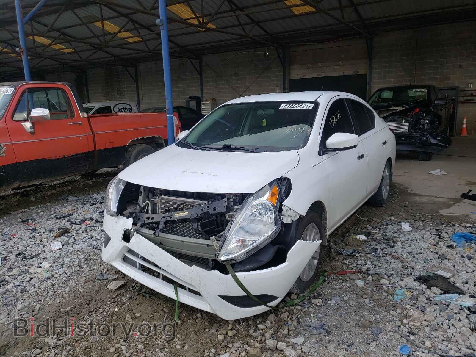 2015 NISSAN VERSA - VIN: 3N1CN7AP1FL810657 - Фото 2