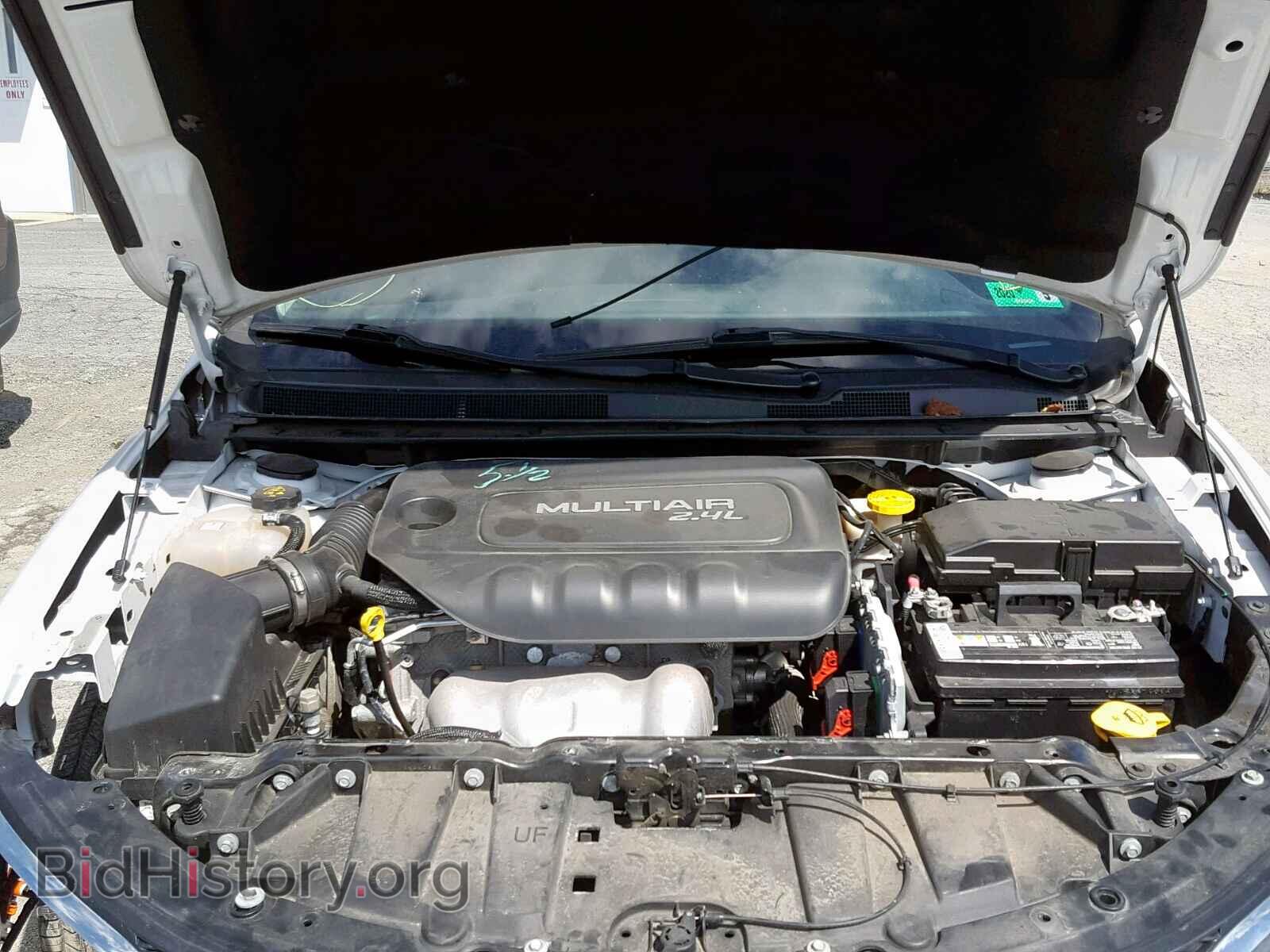 2016 CHRYSLER 200 - VIN: 1C3CCCAB8GN117736 - Photo 7