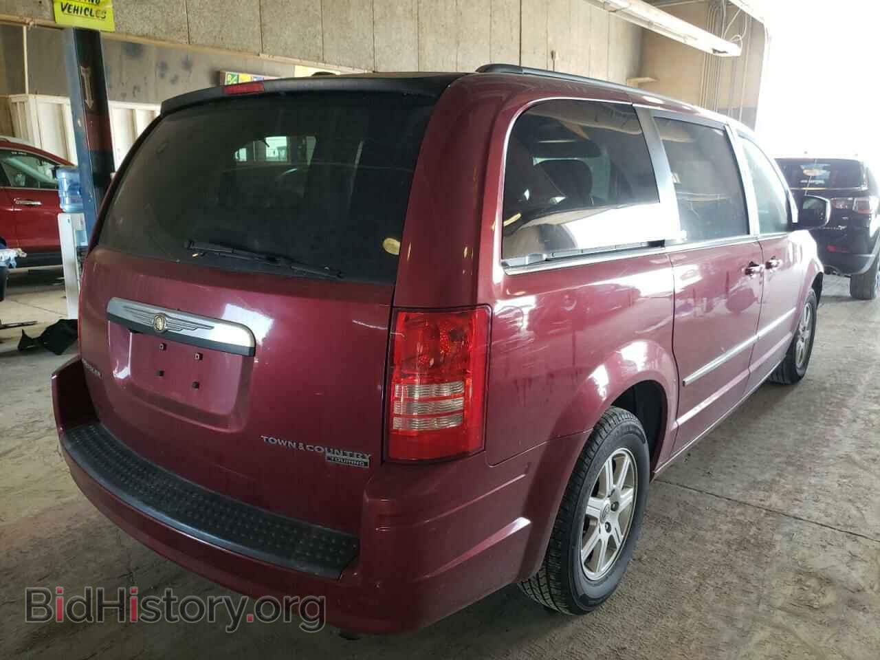 2010 CHRYSLER MINIVAN - VIN: 2A4RR8D10AR422625 - Photo 4