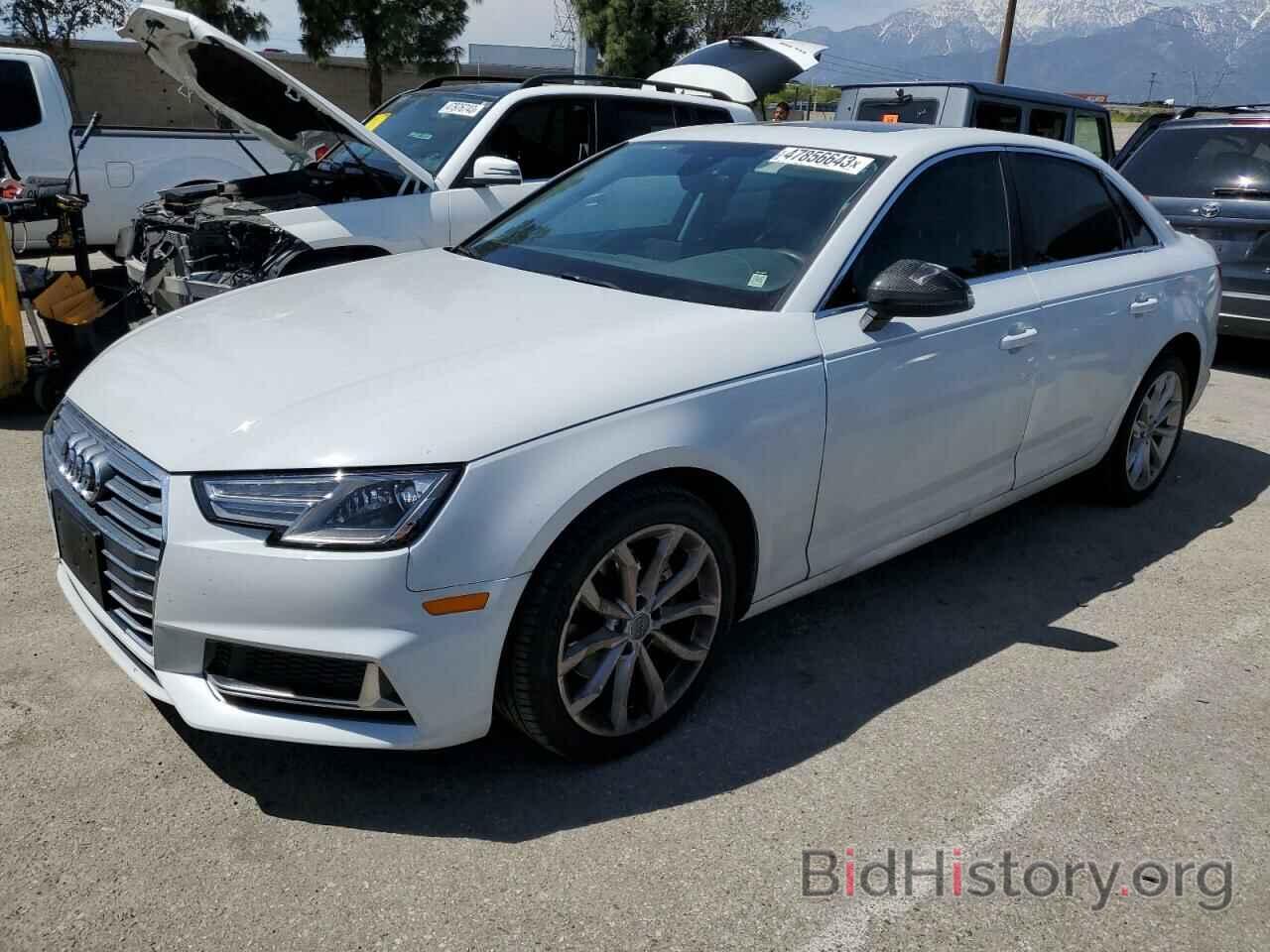 Photo WAUGMAF42KA062870 - AUDI A4 2019