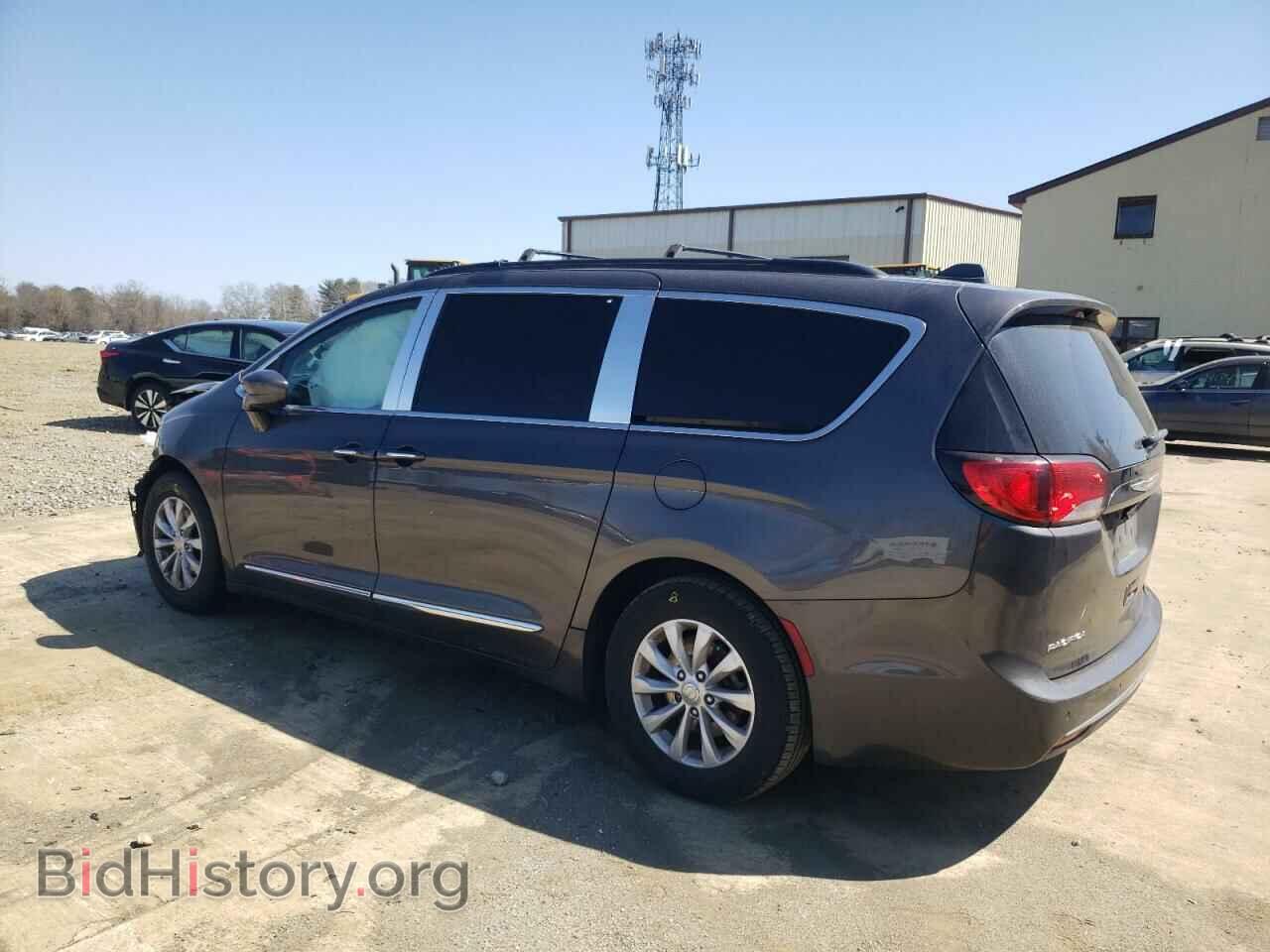 2017 CHRYSLER PACIFICA - VIN: 2C4RC1BG3HR702832 - Photo 2