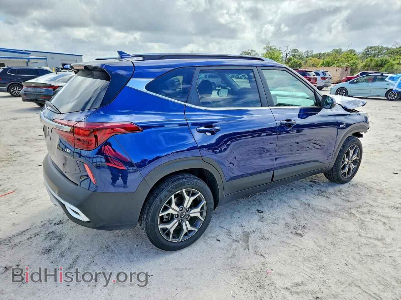 2021 KIA SELTOS - VIN: KNDERCAA0M7078828 - Фото 3
