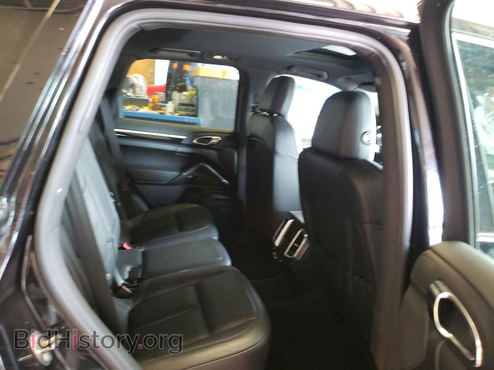 2011 PORSCHE CAYENNE - VIN: WP1AB2A21BLA51694 - Фото 6