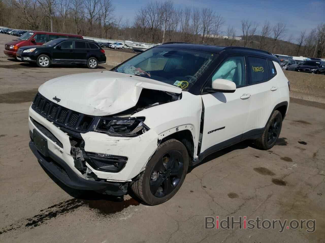 Photo 3C4NJDBB4KT787355 - JEEP COMPASS 2019