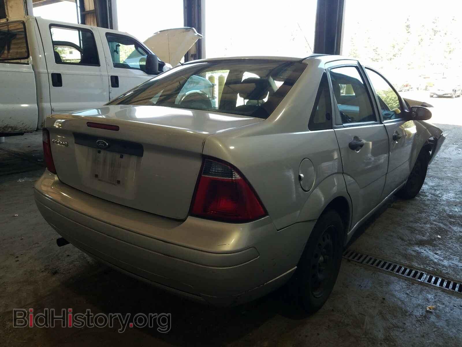 2007 FORD FOCUS - VIN: 1FAFP34N57W348595 - Фото 4