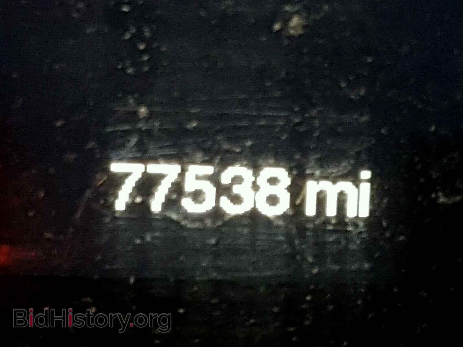 2015 CHRYSLER 200 - VIN: 1C3CCCABXFN724526 - Фото 8