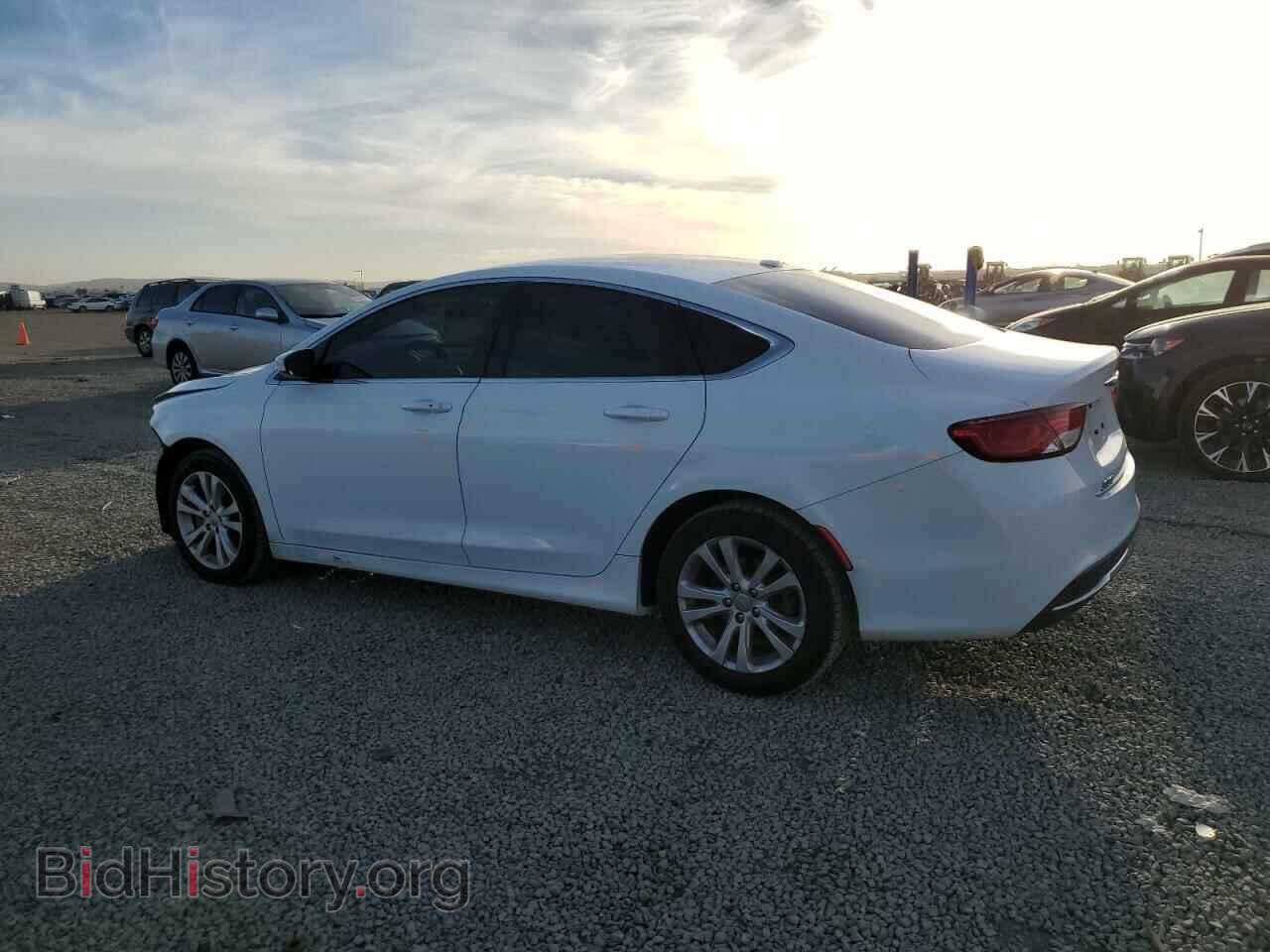 2015 CHRYSLER 200 - VIN: 1C3CCCAB5FN568489 - Фото 2