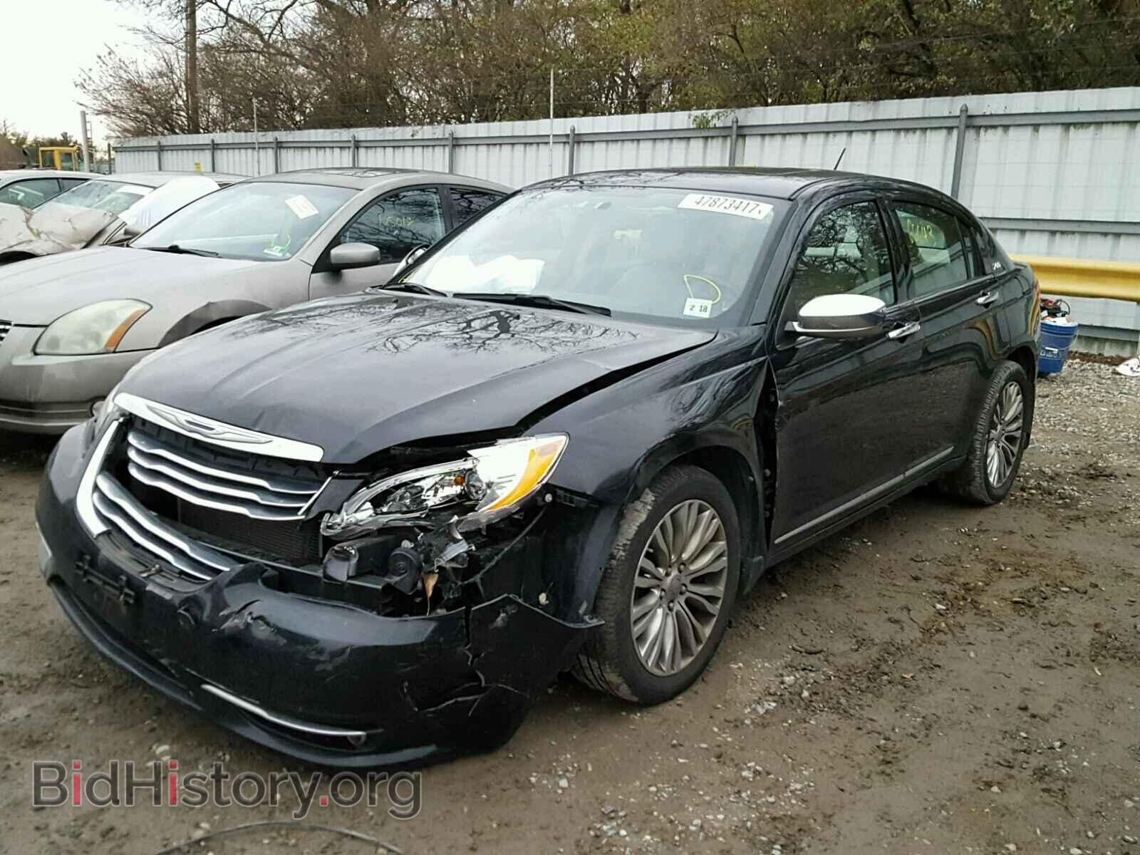 2013 CHRYSLER 200 - VIN: 1C3CCBCG7DN632905 - Фото 2
