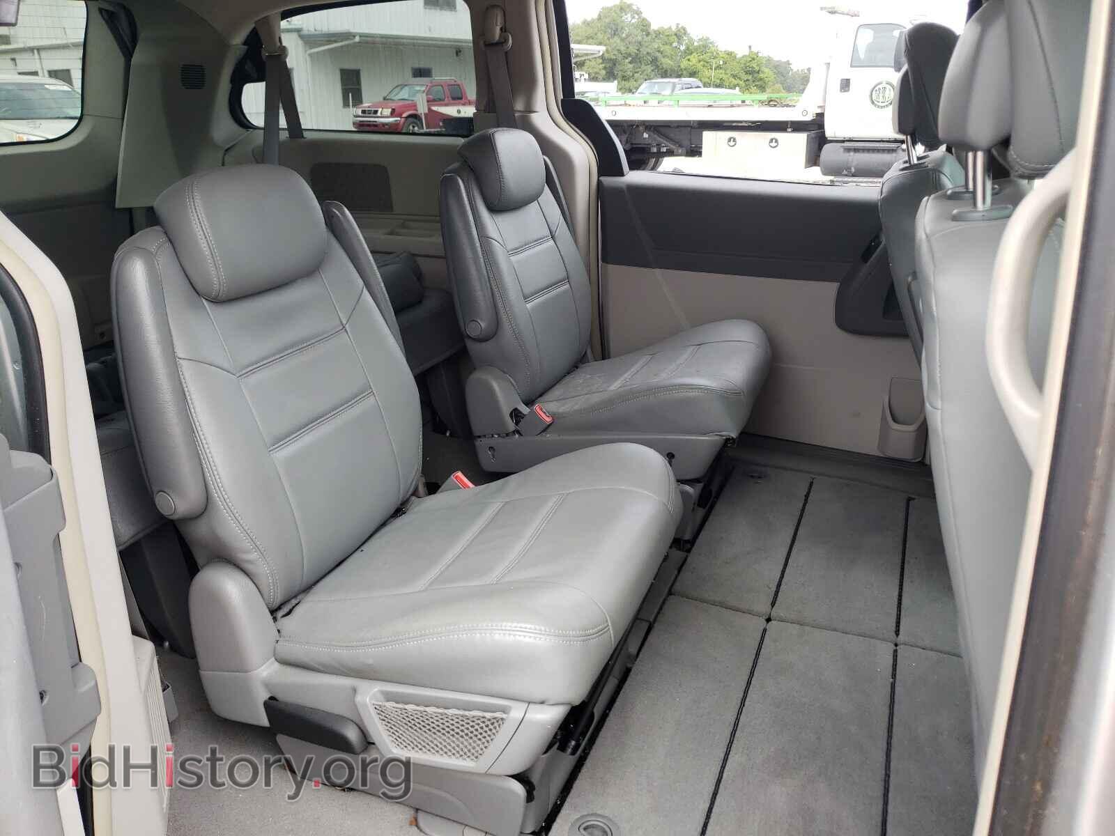 2010 CHRYSLER MINIVAN - VIN: 2A4RR2D1XAR456536 - Фото 6