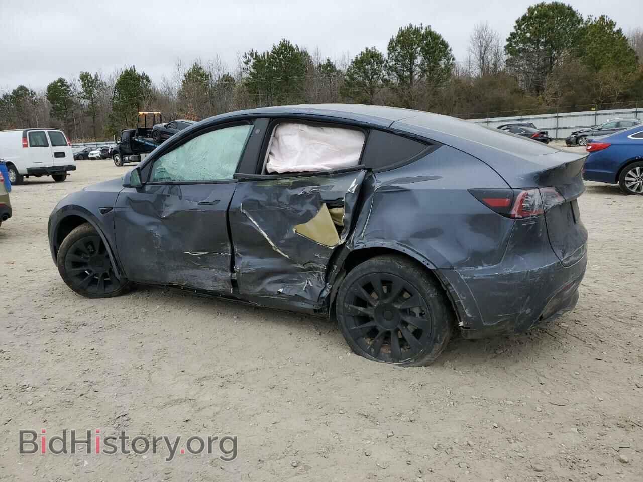 2022 TESLA MODEL Y - VIN: 7SAYGAEE6NF523835 - Фото 2