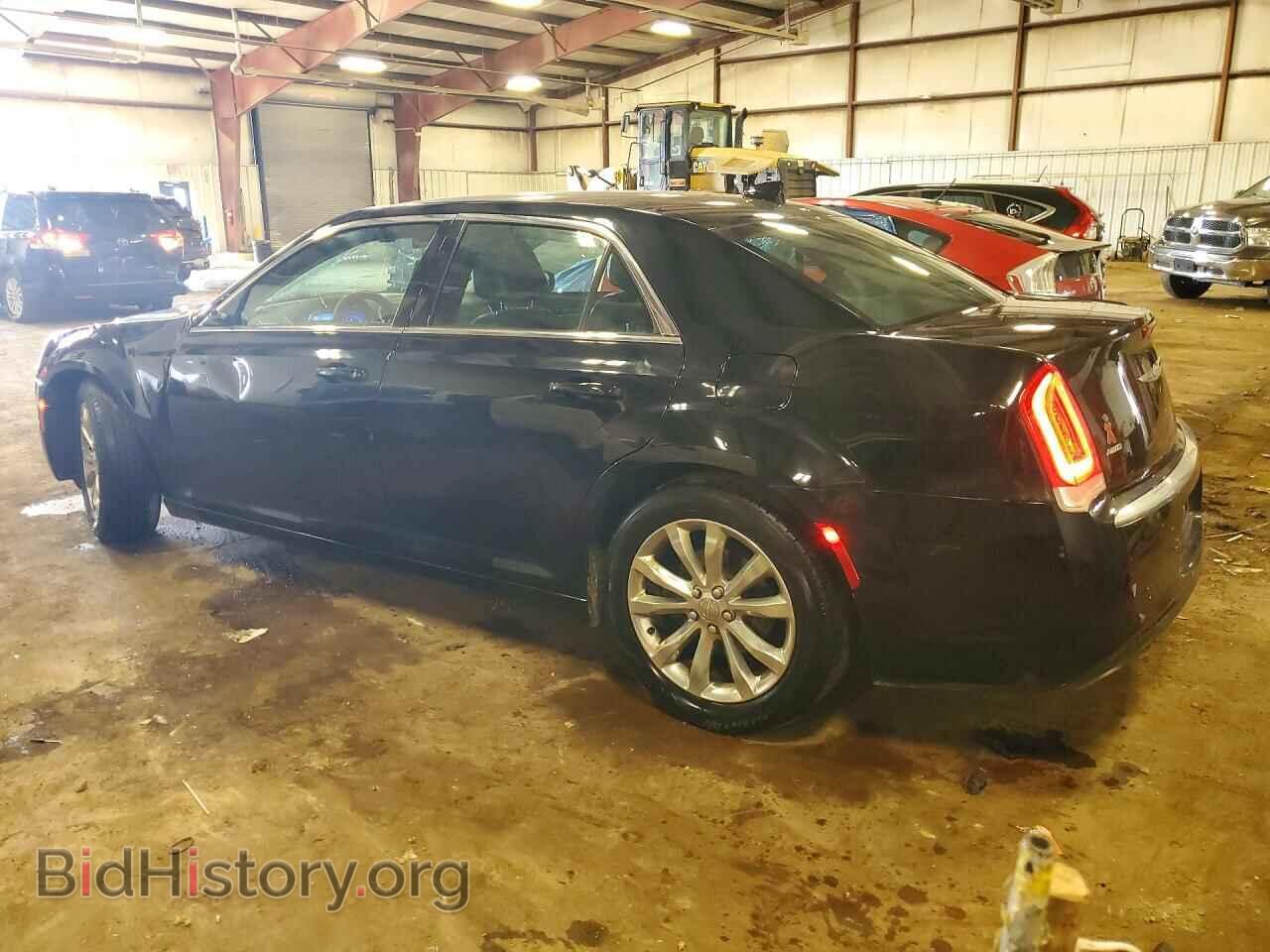 2017 CHRYSLER 300 - VIN: 2C3CCARG7HH571491 - Фото 2