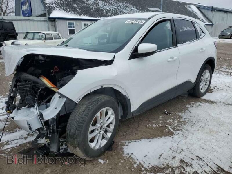 2020 Ford ESCAPE SE (VIN 1FMCU9G62LUA29847) — фото 1 из 15, Copart, повреждение: передняя часть