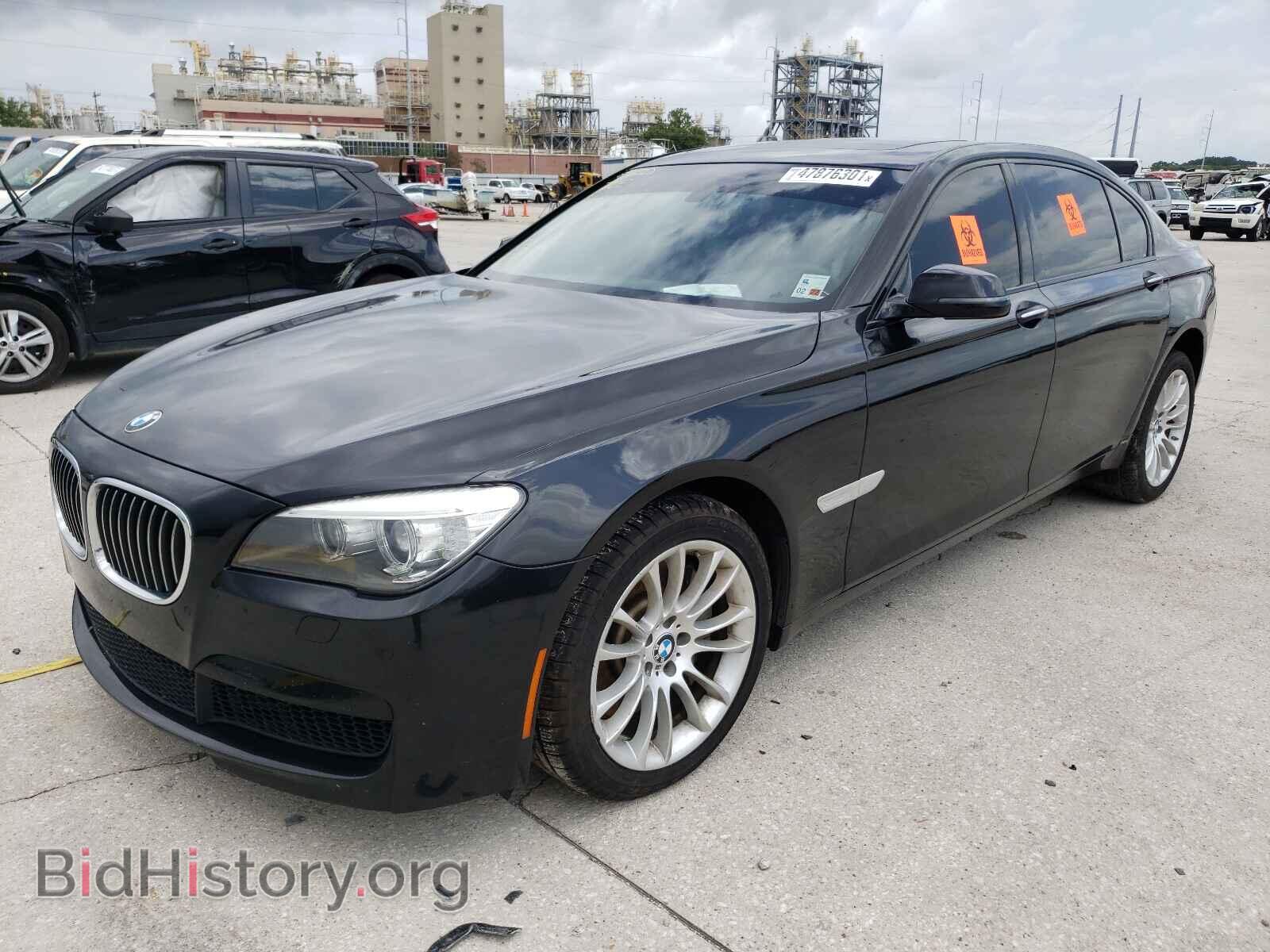2014 BMW 7 SERIES - VIN: WBAYE8C53ED134251 - Фото 2