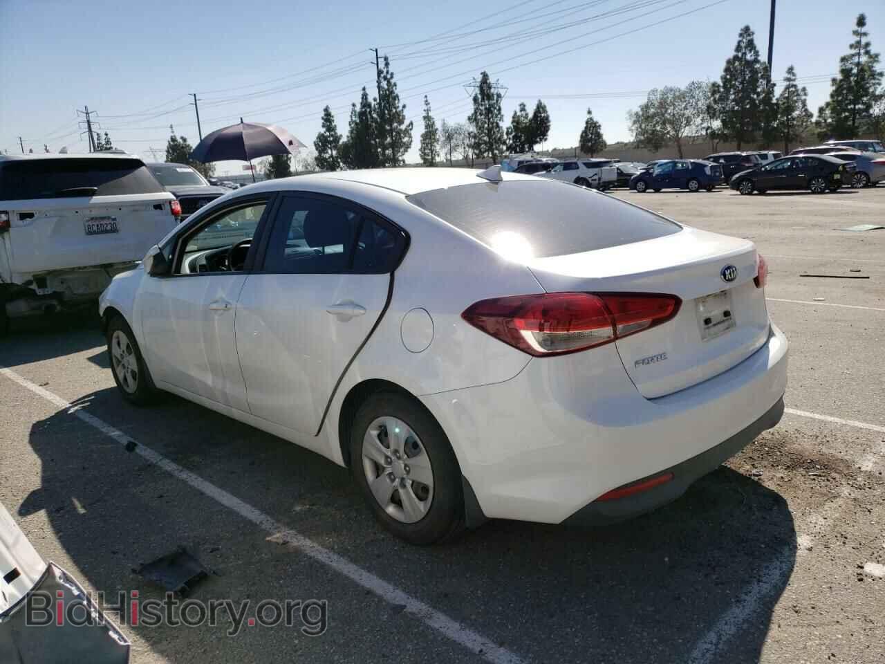 2017 KIA FORTE - VIN: 3KPFL4A70HE035211 - Фото 2