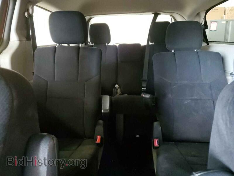 2011 Dodge CARAVAN (VIN 2D4RN4DG6BR652009) — photo 10 of 13
