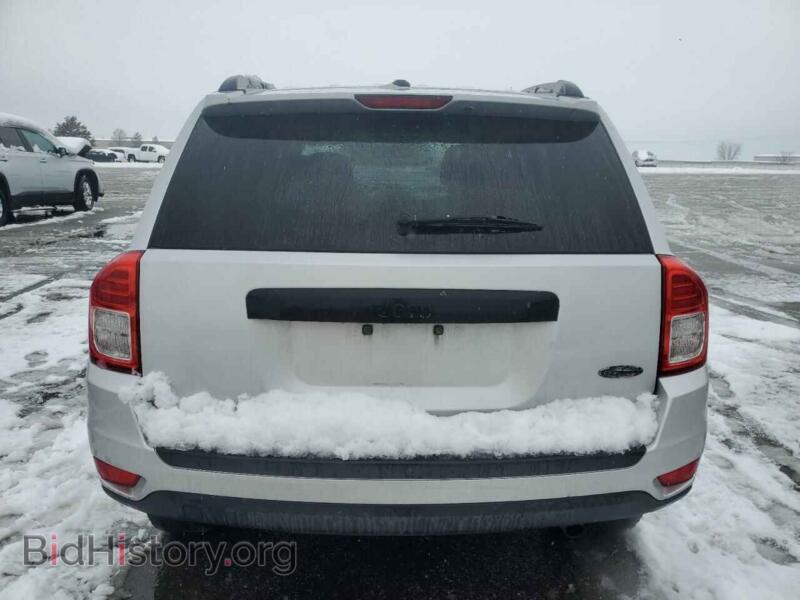 2011 Jeep COMPASS (VIN 1J4NT1FB4BD236443) — photo 6 of 13