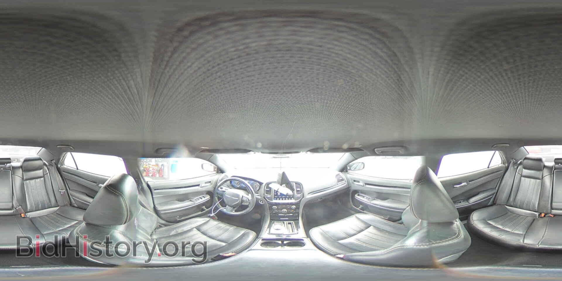 2019 CHRYSLER 300 - VIN: 2C3CCABG2KH648060 - Photo 15