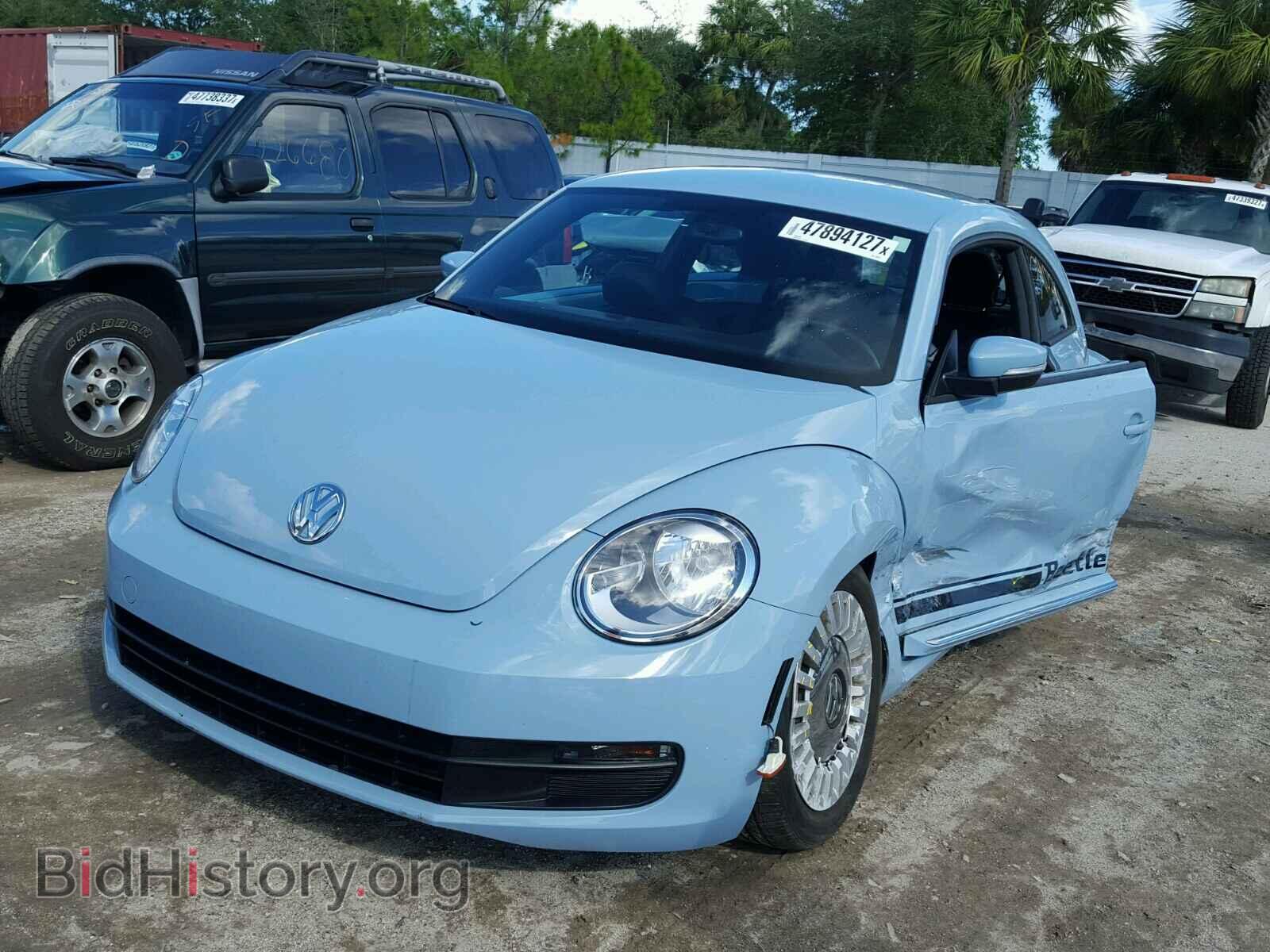 2013 VOLKSWAGEN BEETLE - VIN: 3VWJP7AT3DM660406 - Фото 2