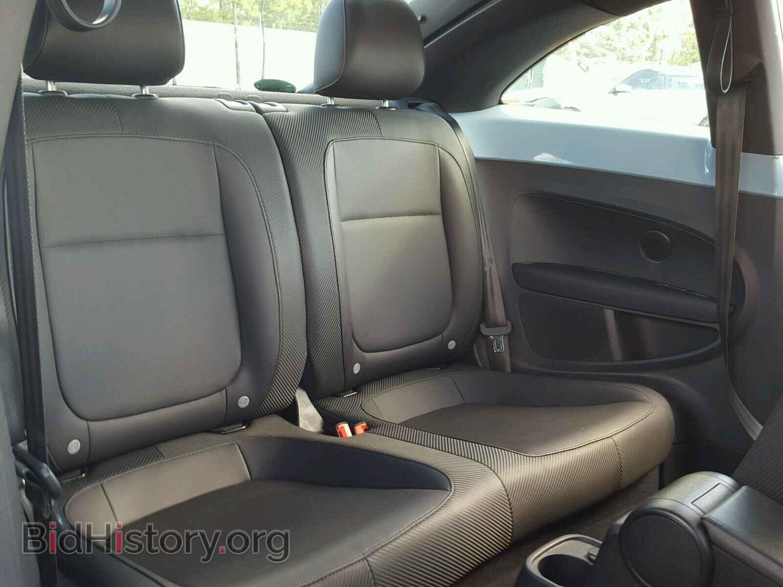 2013 VOLKSWAGEN BEETLE - VIN: 3VWJP7AT3DM660406 - Фото 6