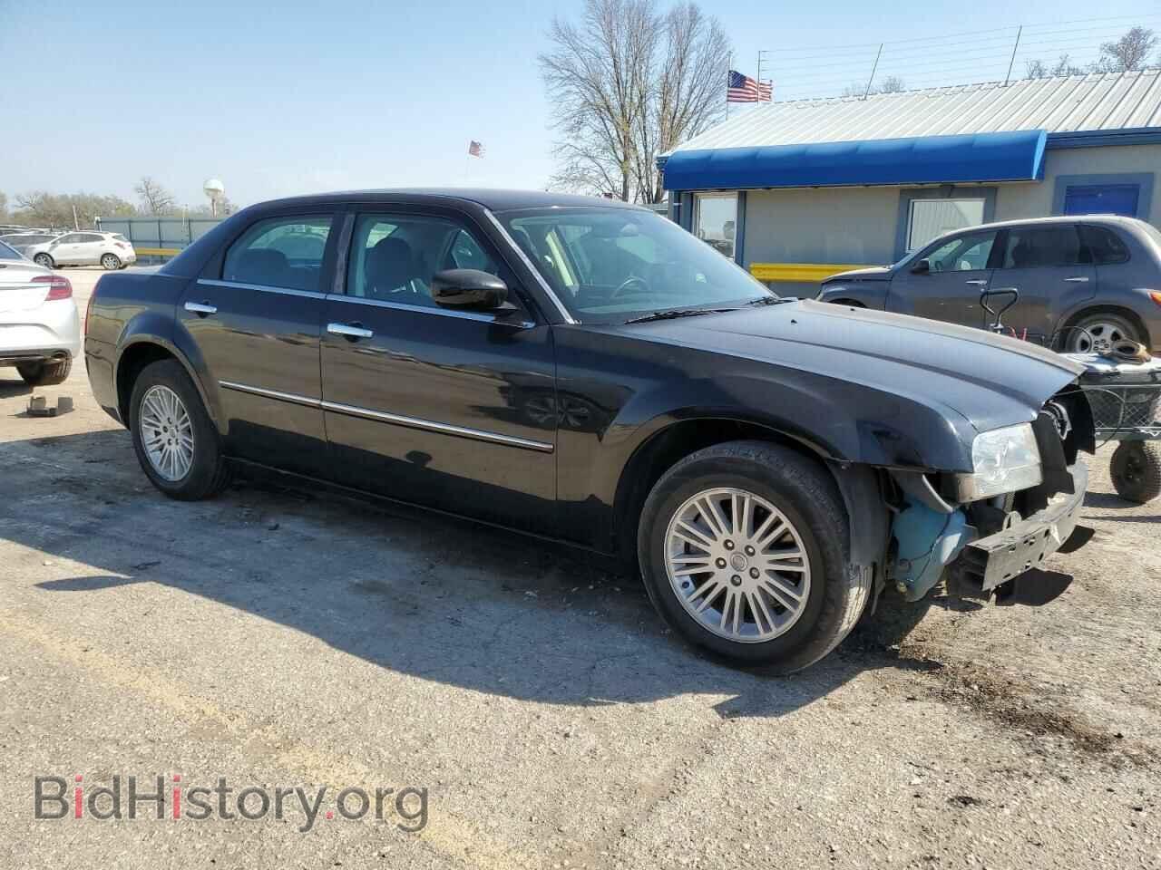 2010 CHRYSLER 300 - VIN: 2C3CA5CVXAH293762 - Фото 4
