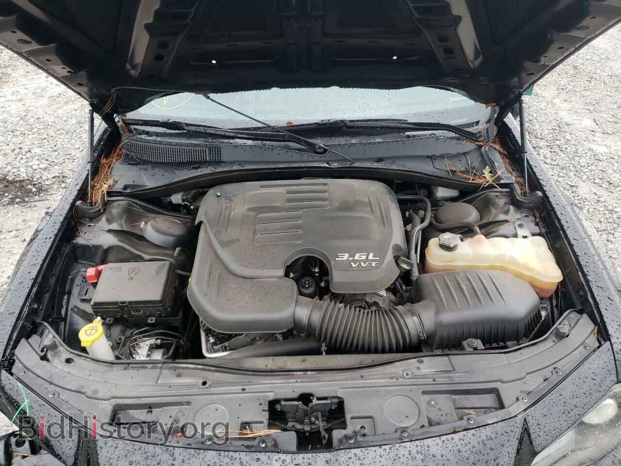2019 CHRYSLER 300 - VIN: 2C3CCARG8KH556490 - Фото 7