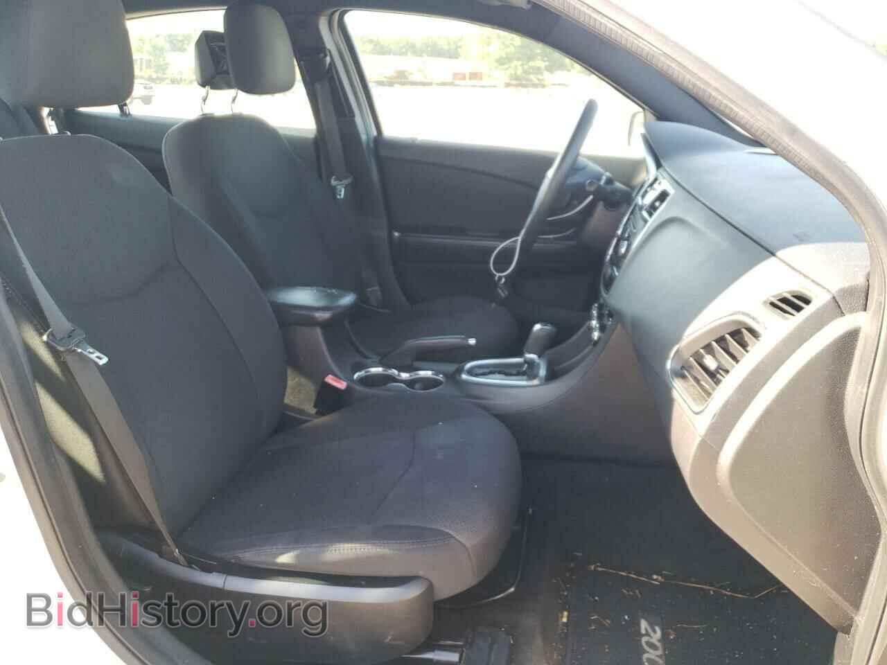 2012 CHRYSLER 200 - VIN: 1C3CCBAB1CN256837 - Фото 5