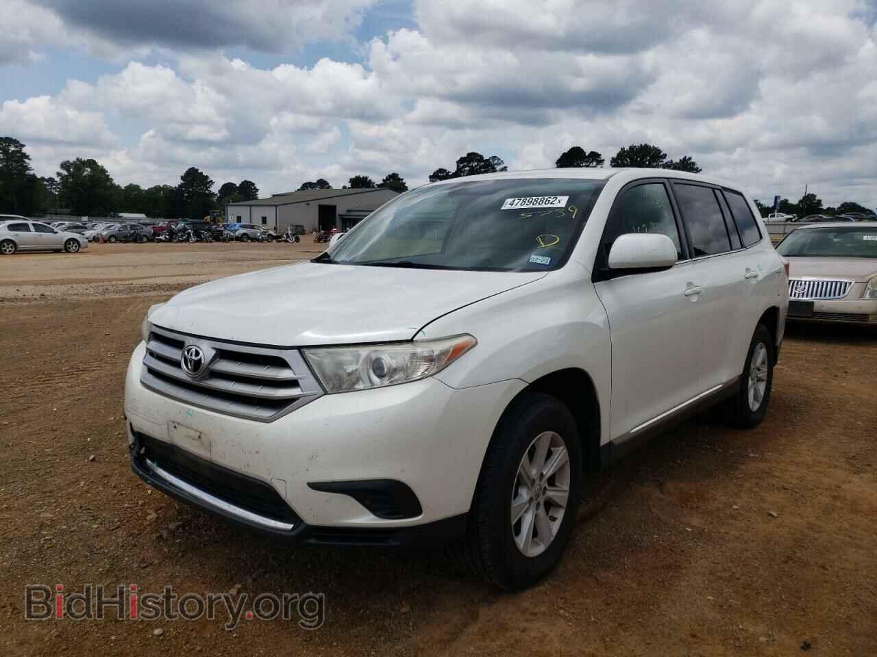 2013 TOYOTA HIGHLANDER - VIN: 5TDBK3EH8DS225739 - Фото 2