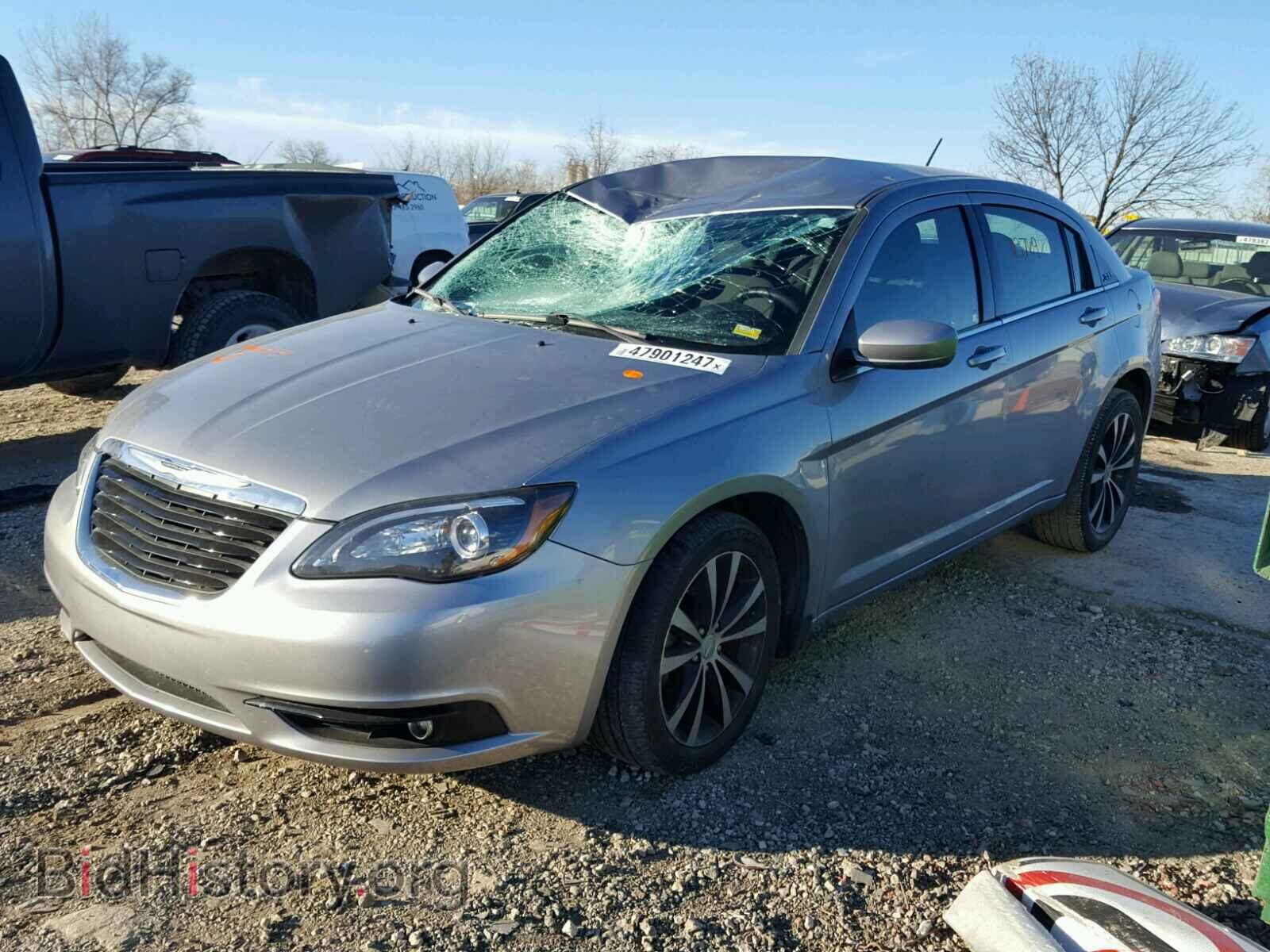 2013 CHRYSLER 200 - VIN: 1C3CCBBB4DN618739 - Фото 2