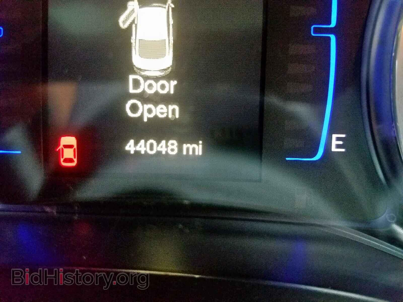 2016 CHRYSLER 200 - VIN: 1C3CCCAB3GN166052 - Фото 8