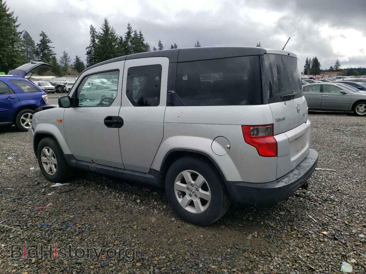 2011 HONDA ELEMENT - VIN: 5J6YH2H71BL004563 - Photo 2